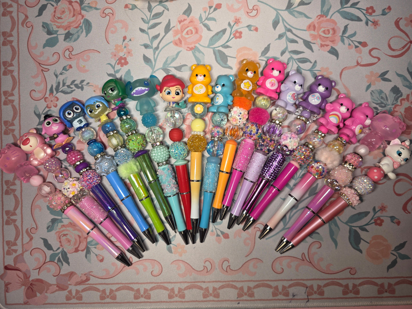 Character pen (sale)