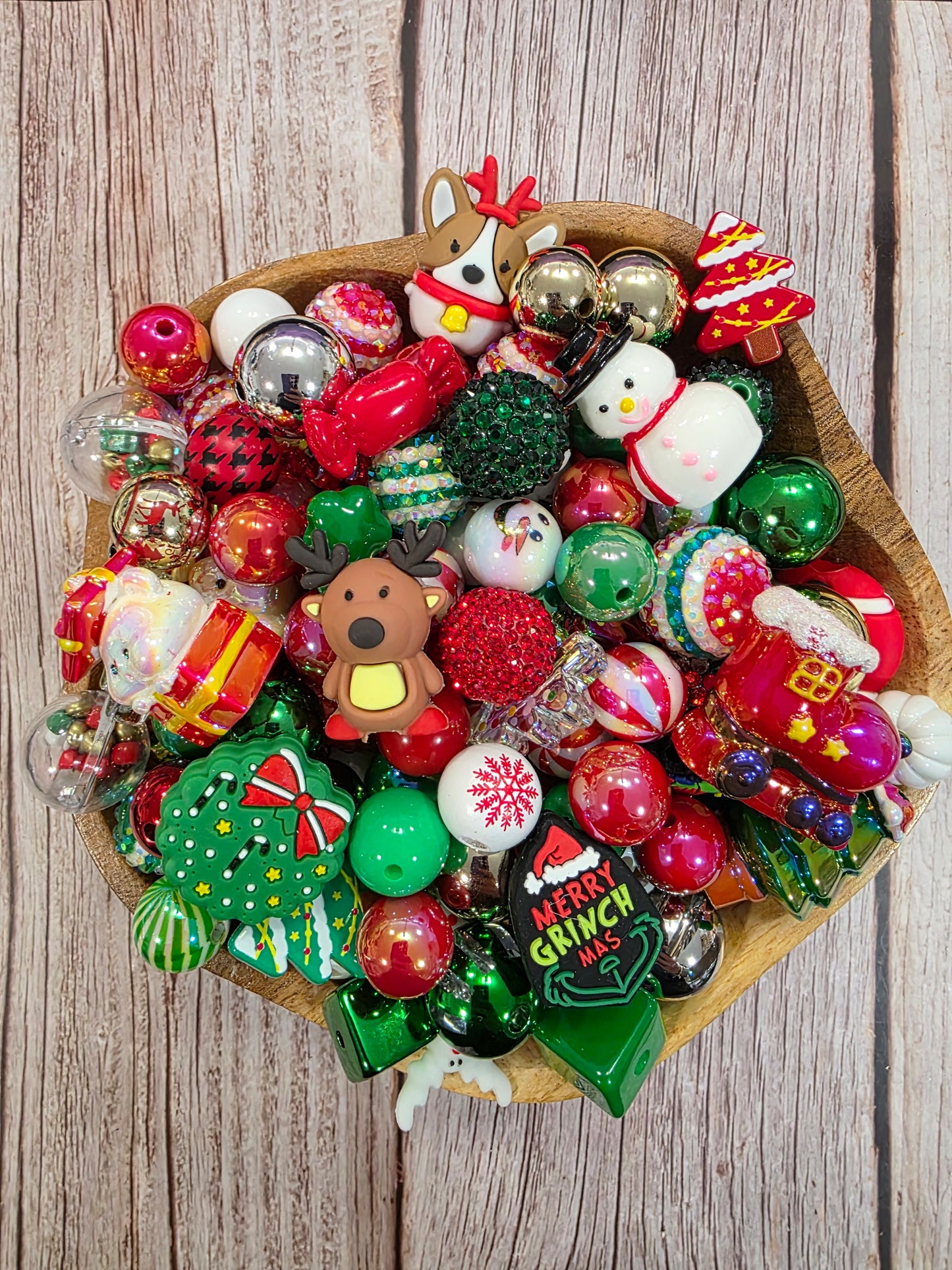 Christmas bead mix